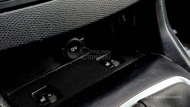 Peugeot 308 1.5 BlueHDi ALLURE