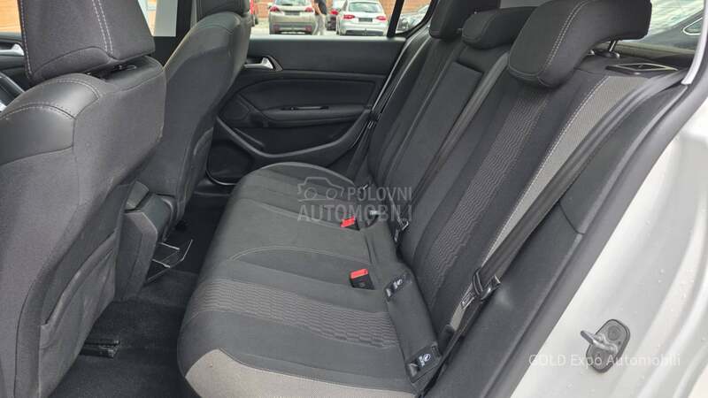 Peugeot 308 1.5 BlueHDi ALLURE