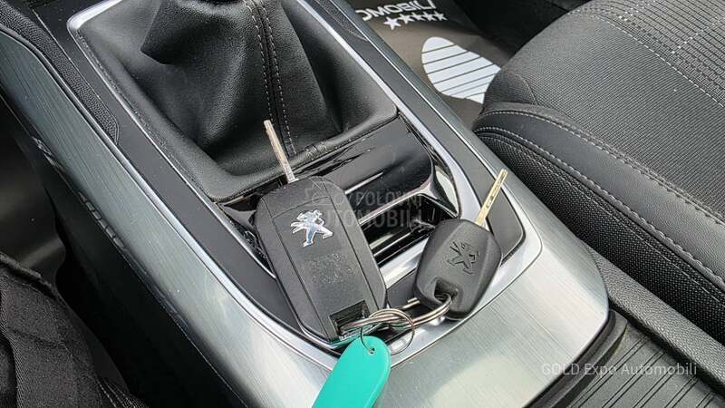 Peugeot 308 1.5 BlueHDi ALLURE