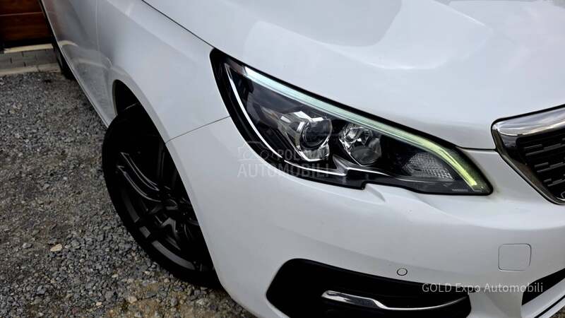 Peugeot 308 1.5 BlueHDi ALLURE
