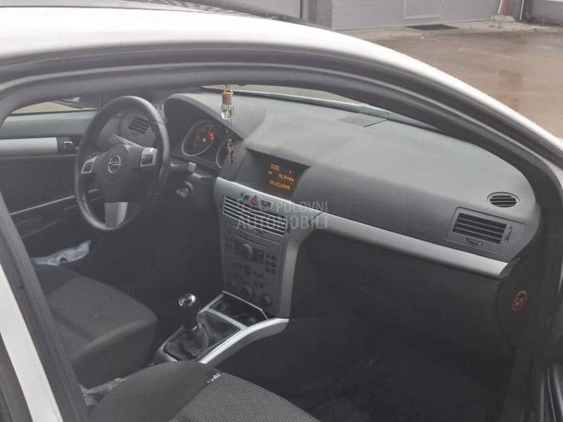 Mercedes Benz A 200 NOVO kess