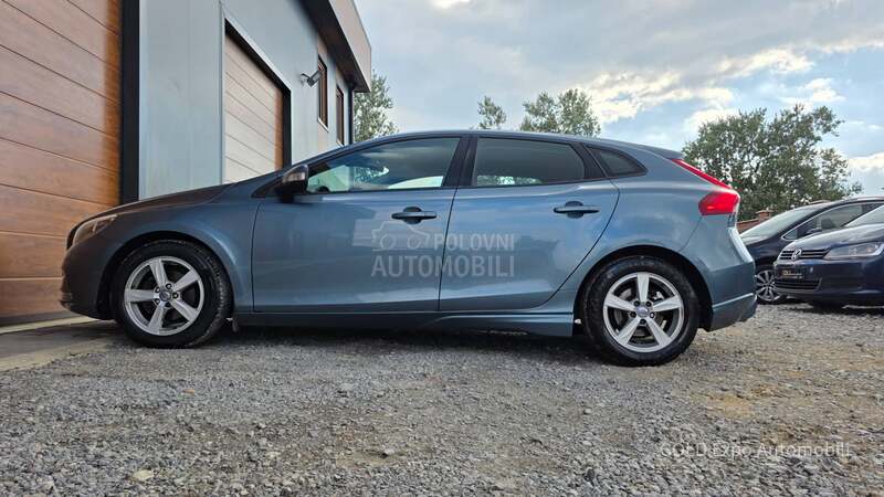 Volvo V40 1.6 D2 OCEAN BLUE