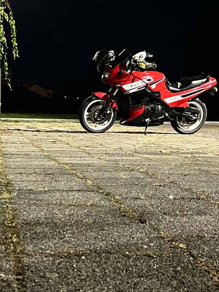 Kawasaki GPZ500S