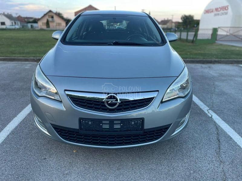 Opel Astra J 1.7cdti