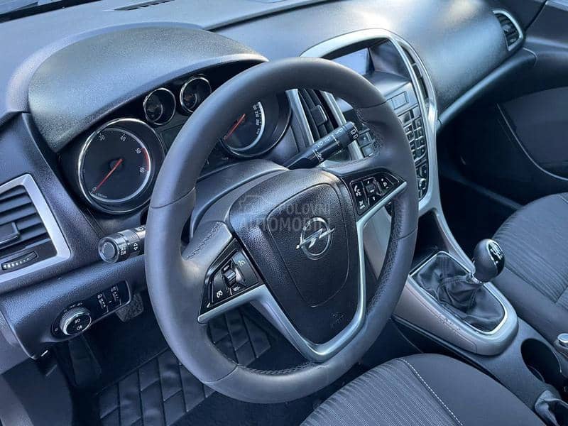 Opel Astra J 1.7cdti