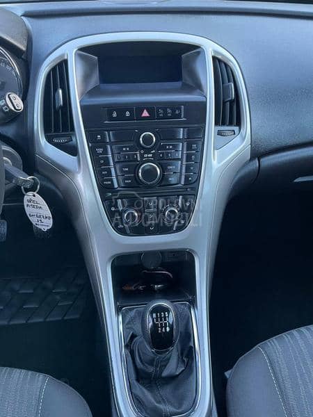 Opel Astra J 1.7cdti