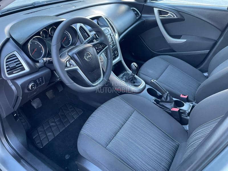 Opel Astra J 1.7cdti