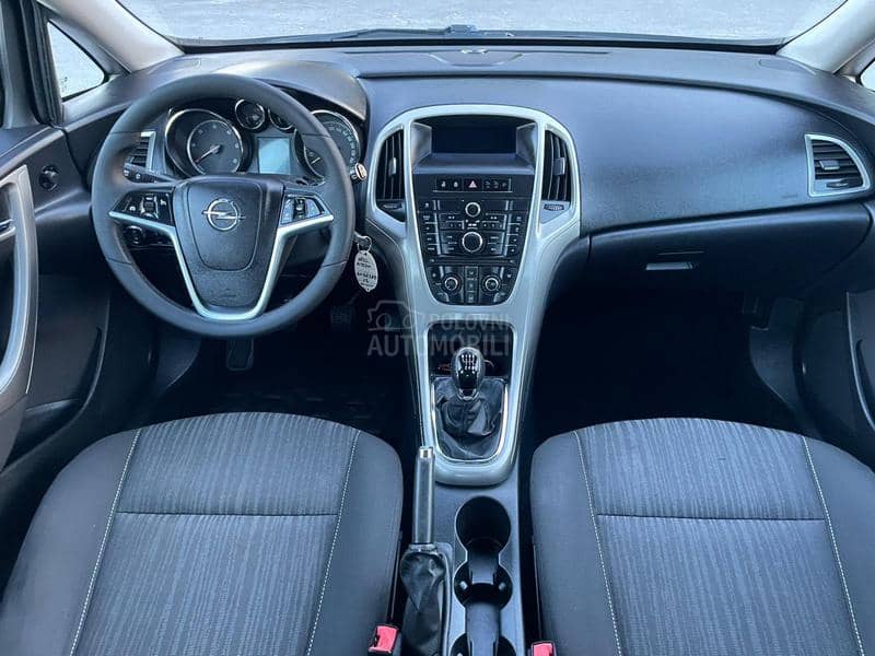 Opel Astra J 1.7cdti