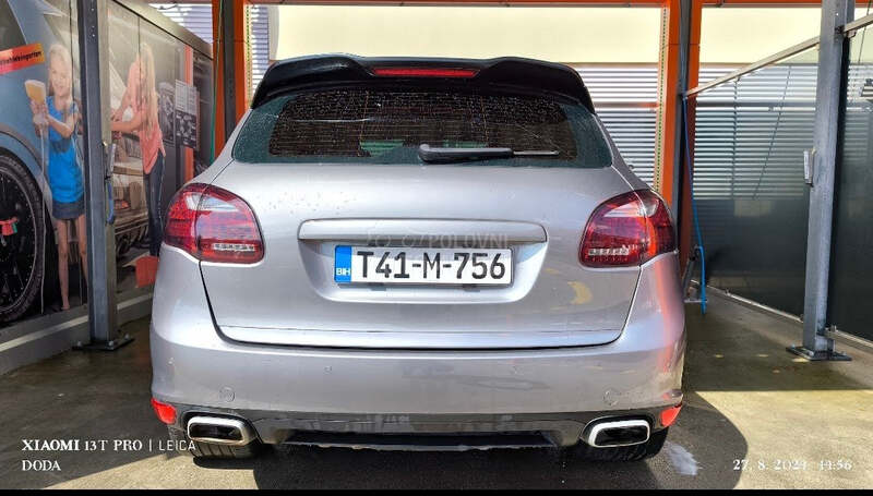 Porsche Cayenne 
