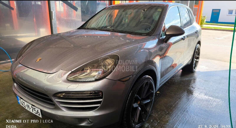 Porsche Cayenne 