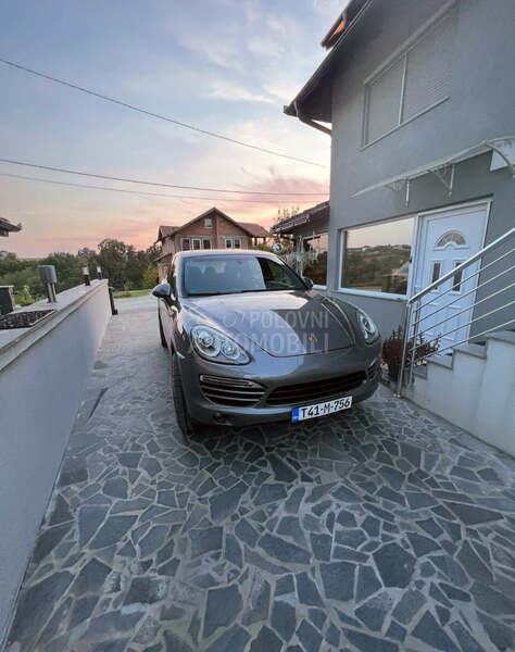 Porsche Cayenne 