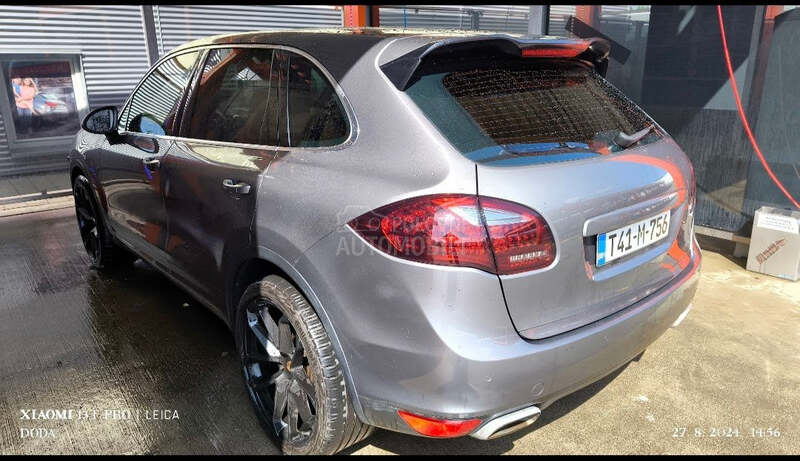 Porsche Cayenne 