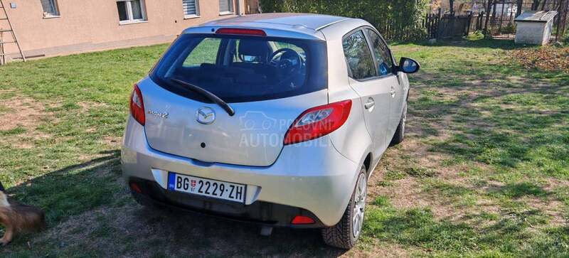 Mazda 2 