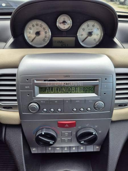 Lancia Ypsilon 1.2/8V/ Lancia Ypsilon 1.2/8V/
