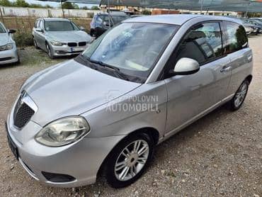 Lancia Ypsilon 1.2/8V/