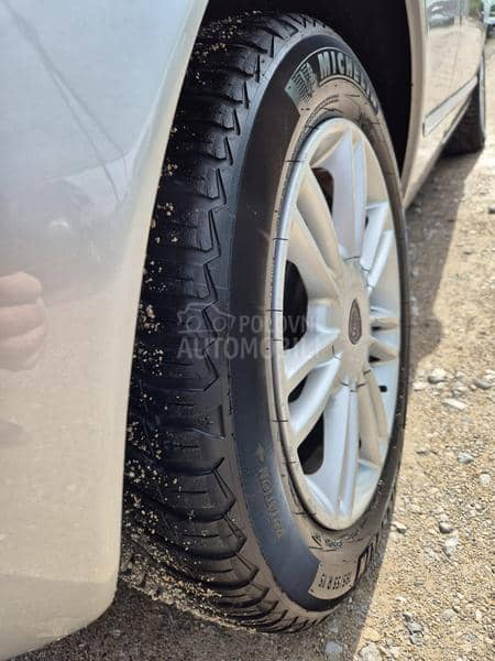 Lancia Ypsilon 1.2/8V/ Lancia Ypsilon 1.2/8V/