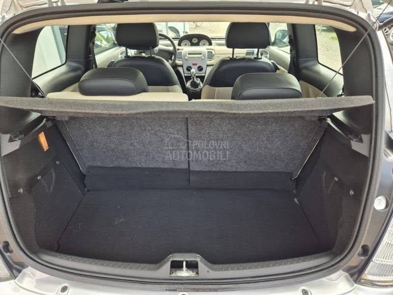 Lancia Ypsilon 1.2/8V/ Lancia Ypsilon 1.2/8V/