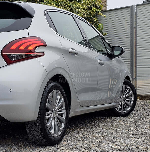 Peugeot 208 1.6 BlueHDI