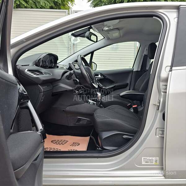 Peugeot 208 1.6 BlueHDI
