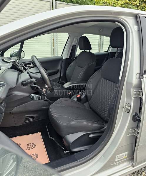 Peugeot 208 1.6 BlueHDI