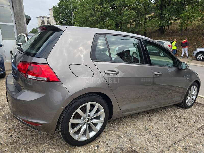 Volkswagen Golf 7 1.2