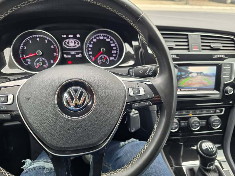 Volkswagen Golf 7 1.2