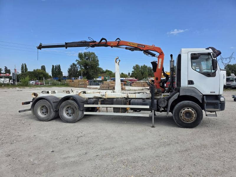 Renault Kerax 370 DCi 6x4 s kukom