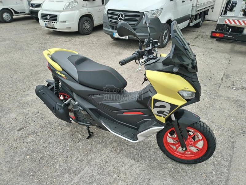 Aprilia sr gt200