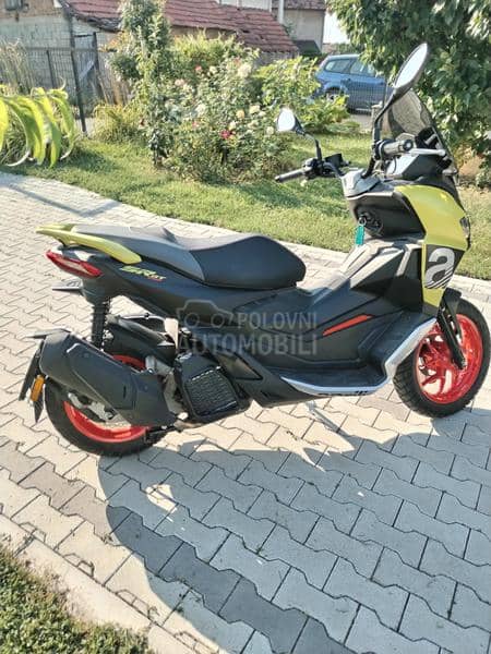 Aprilia sr gt200