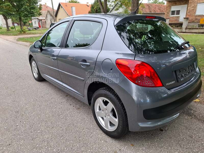 Peugeot 207 1.4