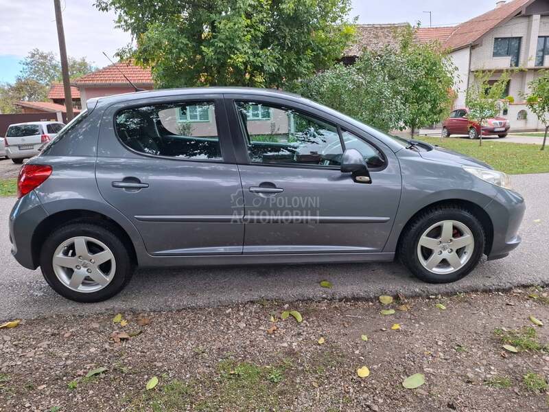 Peugeot 207 1.4