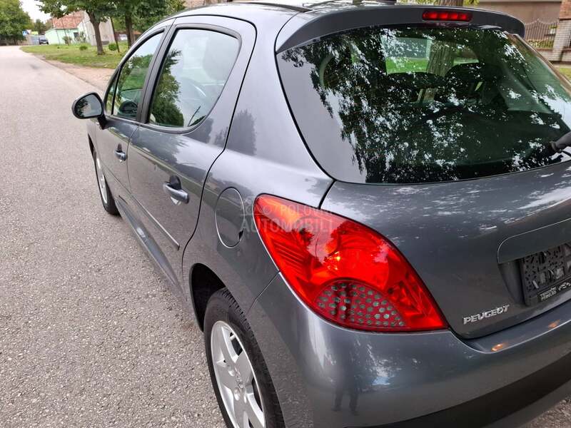 Peugeot 207 1.4