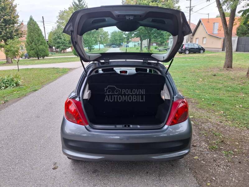 Peugeot 207 1.4