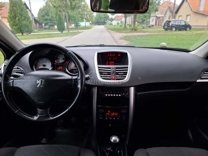Peugeot 207 1.4