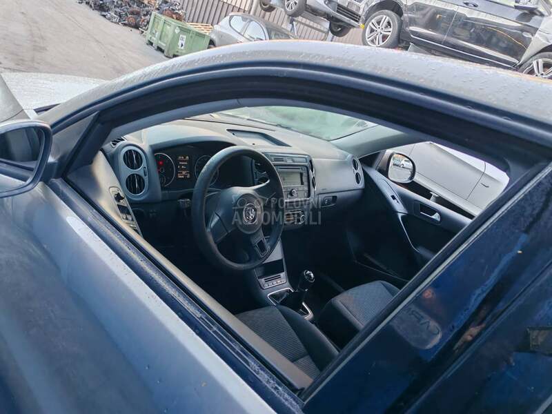 Volkswagen Tiguan 2013. god. -  kompletan auto u delovima