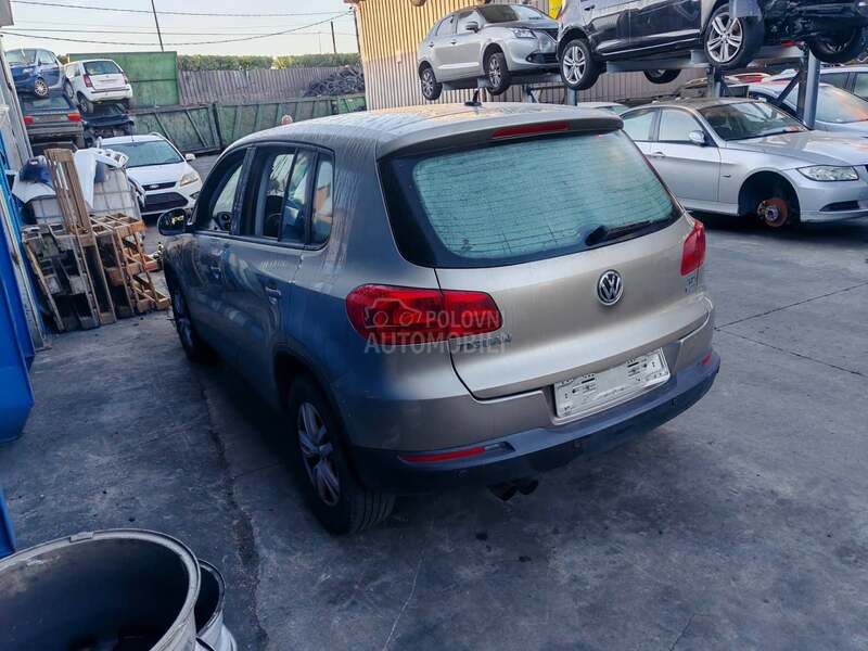 Volkswagen Tiguan 2013. god. -  kompletan auto u delovima