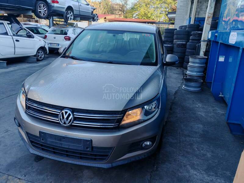 Volkswagen Tiguan 2013. god. -  kompletan auto u delovima