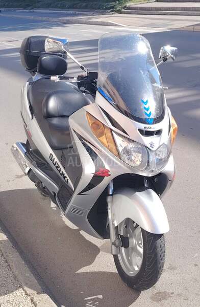 Suzuki Burgman 400
