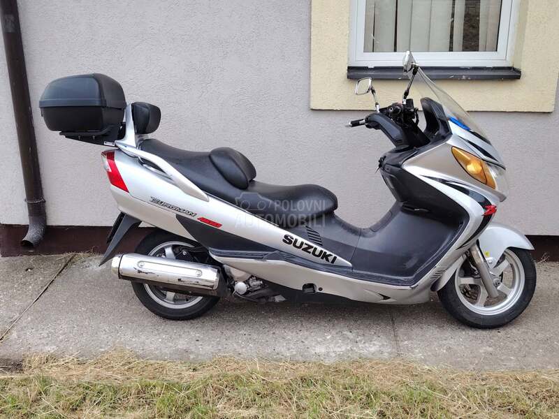 Suzuki Burgman 400