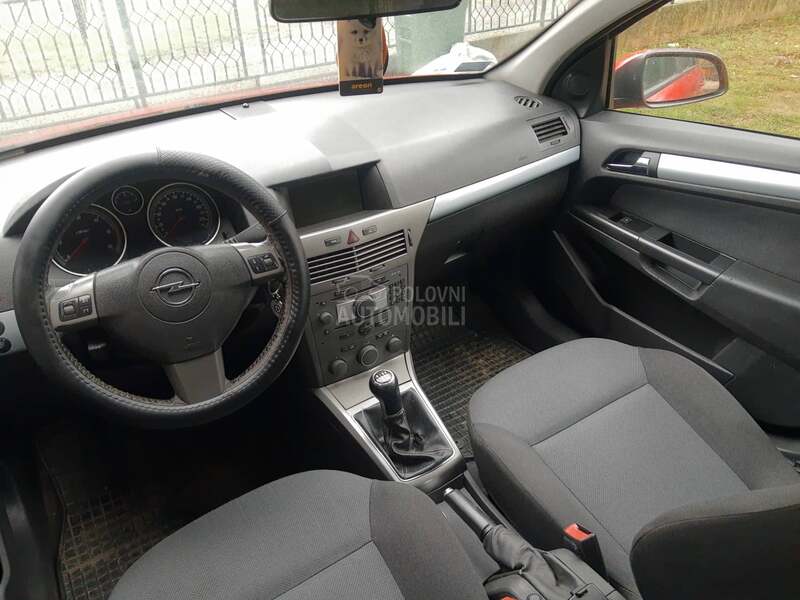 Opel Astra H 1.9 jtd