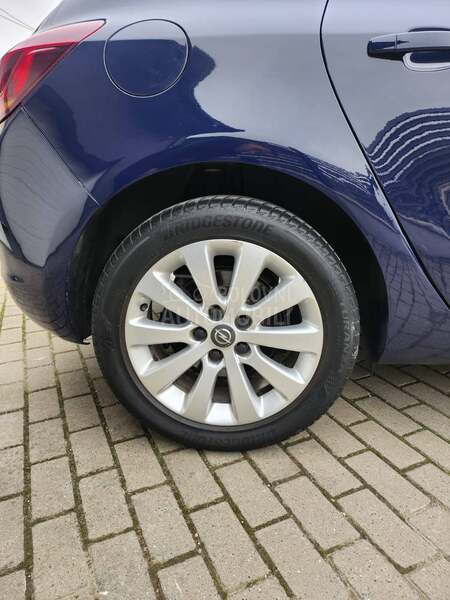Opel Astra J 1.7CDTI/T O P