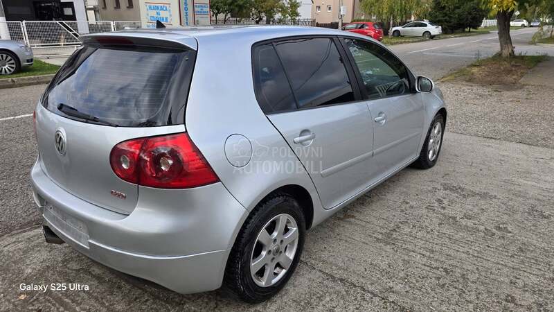 Volkswagen Golf 5 1.9 tdi