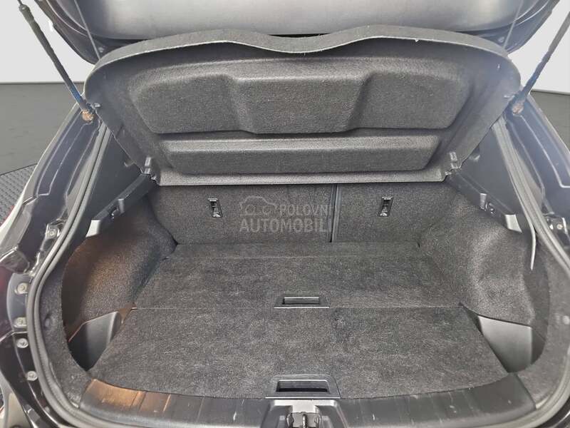 Nissan Qashqai TEKNA/1.6b