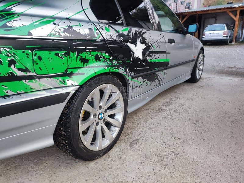 BMW 318 