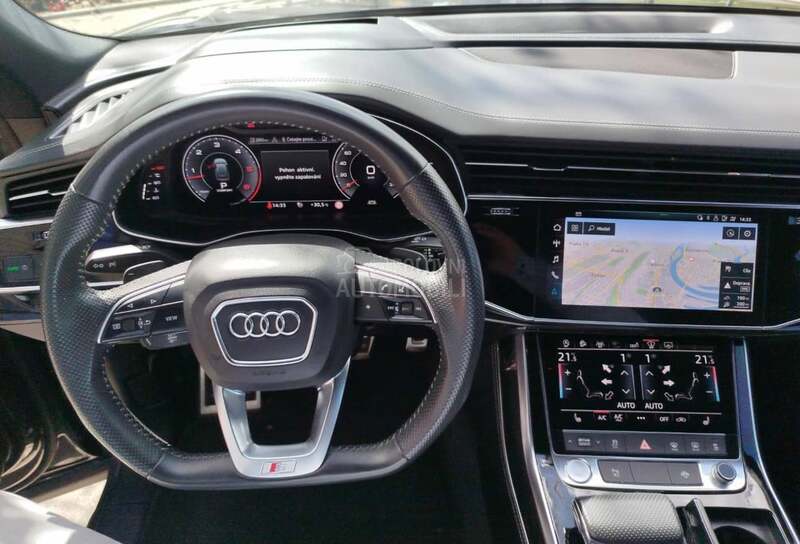 Audi Q8 S LINE/MATRIX/PANO