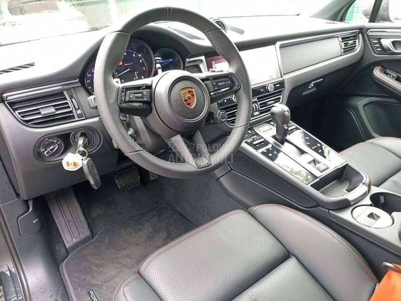 Porsche Macan T,NOV 0kilometara