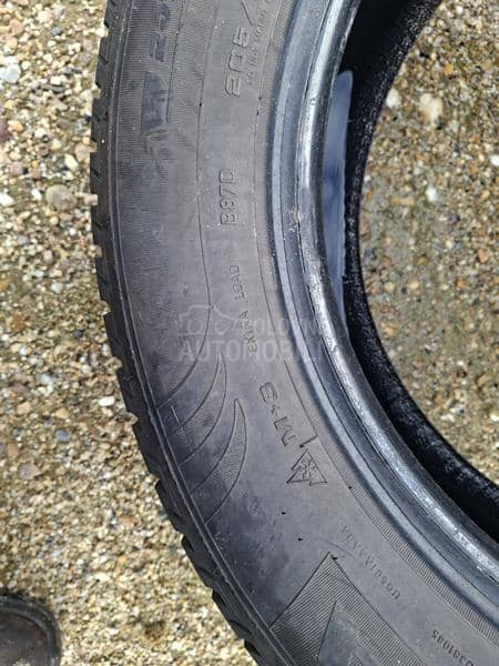 Fulda 205/60 R16 Zimska