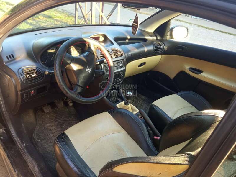Peugeot 206 1.6