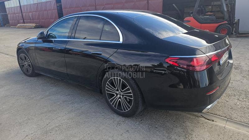 Mercedes Benz E 220 