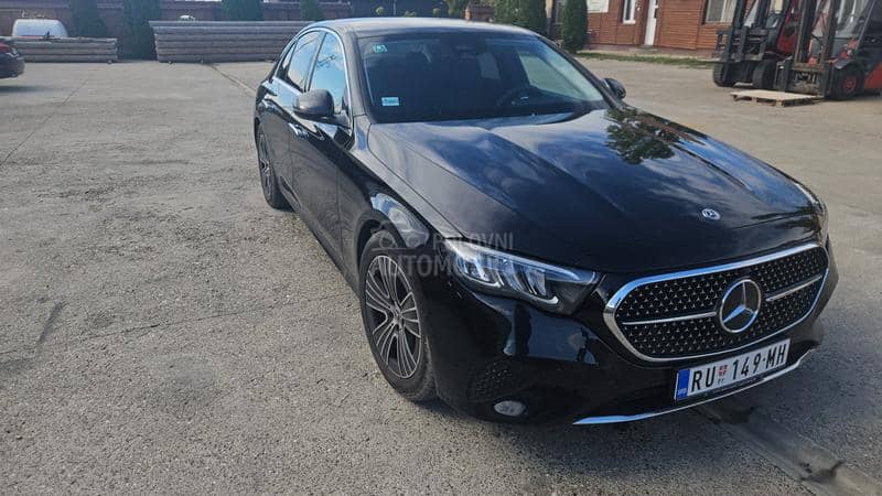 Mercedes Benz E 220 